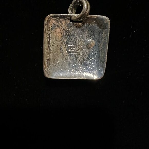 Vintage Kenneth Cole enamel square pendant with silver chain - Picture 2 of 3